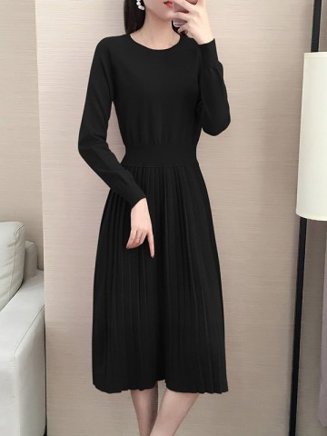 Black Round Collar Elastic Waist Knit Dress