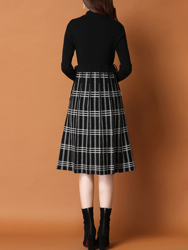 Black Knitted Dress in Check Print